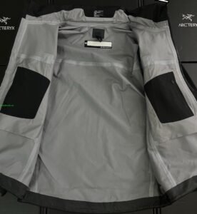 Fake Arc'teryx LEAF Cold WX Gen 2 Black open