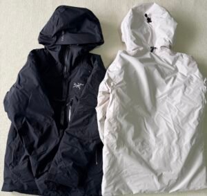 Fake Arc'teryx Beta Don Insulated Jacket black and white