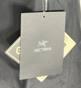 Real Arc;teryx Beta SL Black hang tag