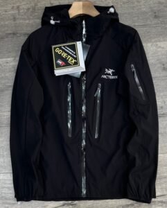 Fake Arc'teryx Squamish Hoody blk