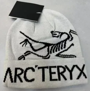Fake Arc'teryx Bird Word Toque