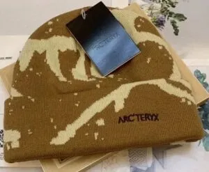 fake arc'teryx grotto toque
